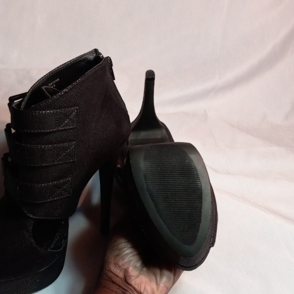 Beau & Ashe  Booties - Picture 4 of 6